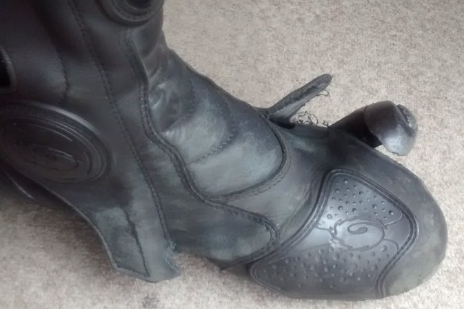 Why we wear bike boots in summer 2