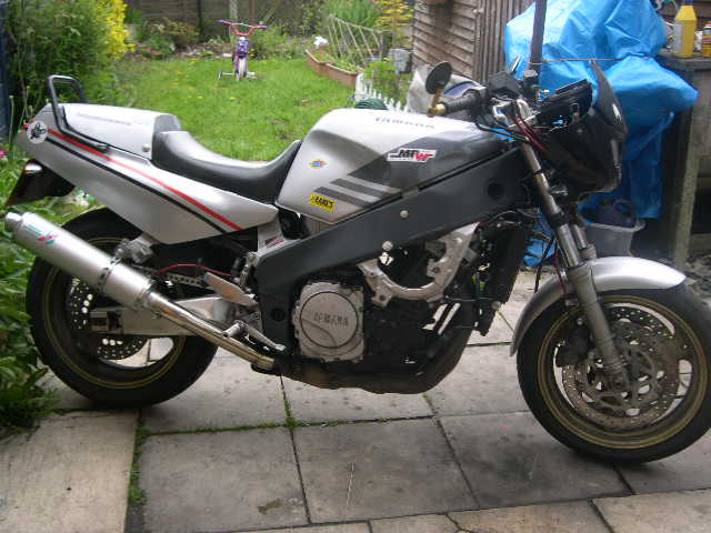 FZR Streetfighter (right side)