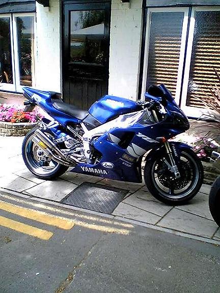 R1,moto gp pipes