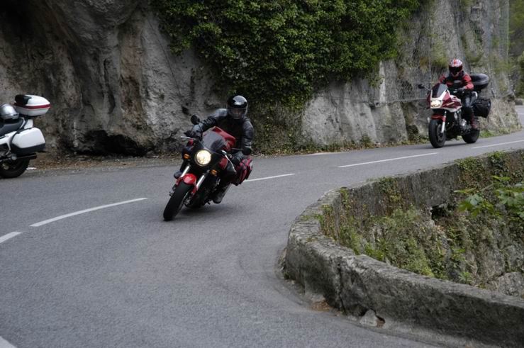 tip 'er in fella................