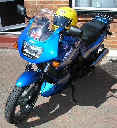 My new steed (GPZ500s)